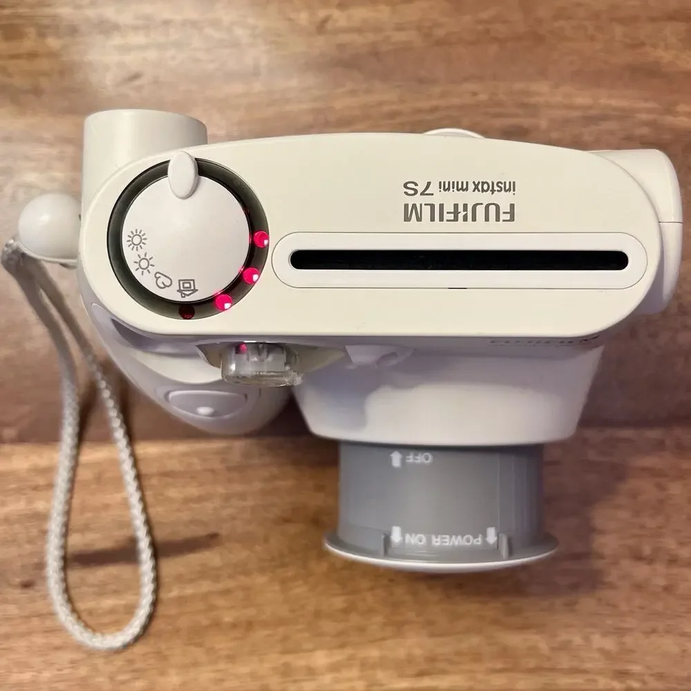 FUJIFILM Instax Mini 7S Instant Film Camera White - FOR PARTS/REPAIR